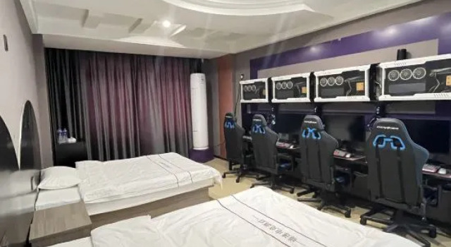 Кровать в общем номере High-Speed E-Sports Hotel (Suzhou Weiting)
