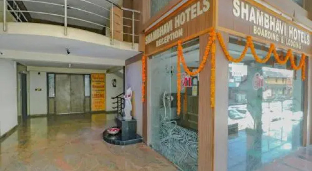 OYO Flagship 78939 Shambhavi Residency