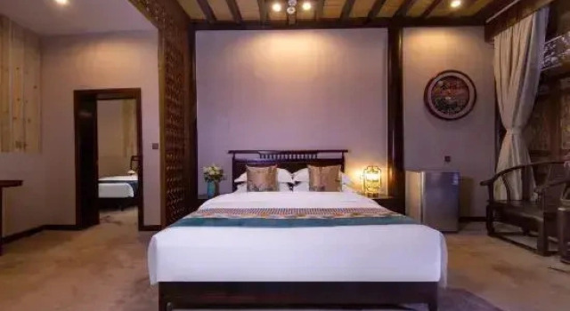 Люкс Luxury Tengchong Heshun Home Inn