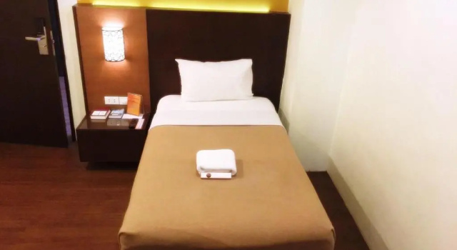 Одноместный номер Deluxe Tacloban Plaza Hotel
