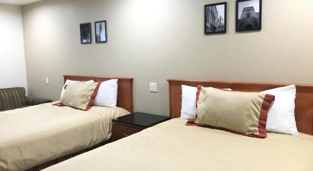 Четырёхместный номер Standard Simply Home Inn & Suites - Riverside