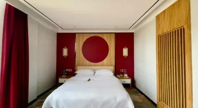 92·Nato Wisdom & Regimen Hotel, Varaa Hotelli Hotellit Luan pysäköinnillä, Pysäköinti