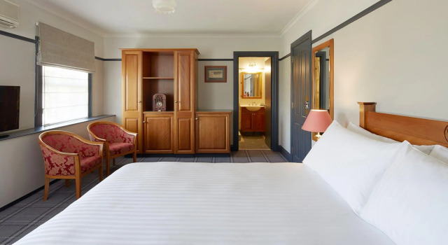 Номер Superior Brassey Hotel