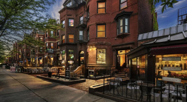 Maverick Suites at 245 Newbury St, Забронировать Апарт-отель Апарт-отели Бостона, рядом с Huntington Theatre, Апарт-отель