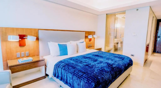 Номер Business MCollection - Convenient City Stay in Iloilo Business Park