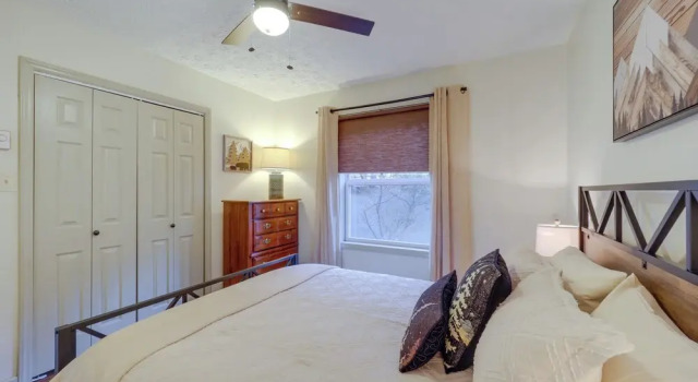 Апартаменты Cozy Condo w/ Balcony & Views in Beech Mountain!