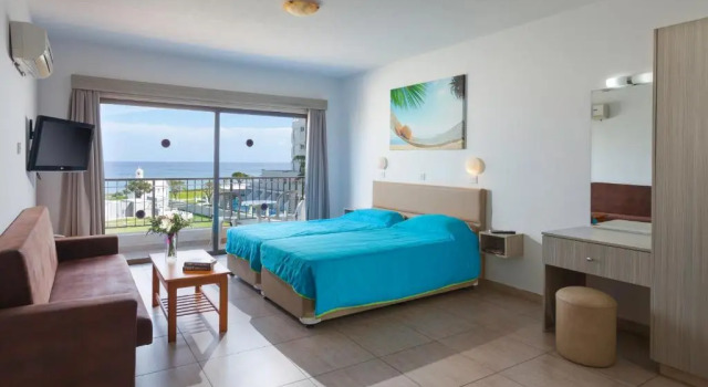 Estudio Penelope Beach Hotel Apts