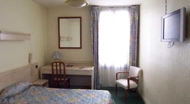 Terminus, Rezerwuj Hotel Tours 