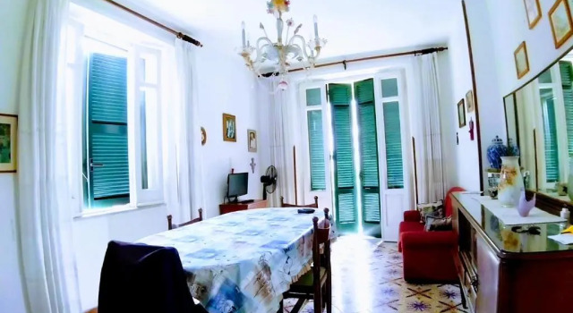 Appartamento spiaggia 90mt, Buchen Sie Ferienwohnung Casamicciola Terme Ischia