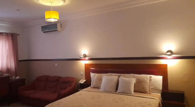 Семейный номер Deluxe с красивым видом из окна Kunta Kinte Hotel