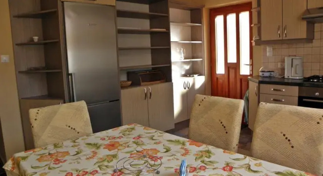 Takács Apartmanház, Забронировать Апартаменты/квартира Балатонфельдвар Шомодь, рядом с Balatonföldvár port