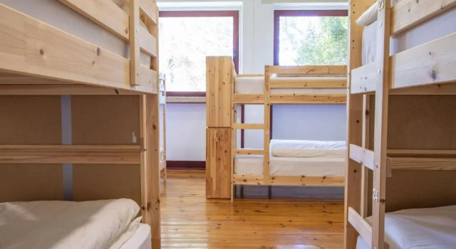 Кровать в общем номере Loriga Hostel - Feel Nature