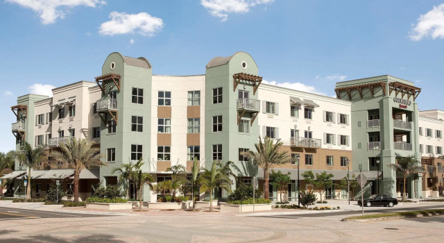 Courtyard Palm Beach Jupiter, Rezerwuj Hotel Hotele w Palm Beach County z parkingiem, Parking