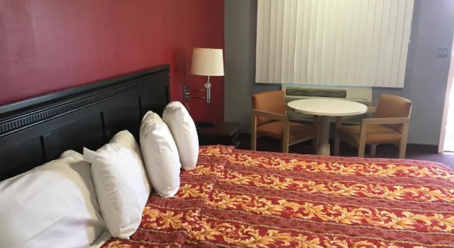 Номер Standard Haven Inn & Suites