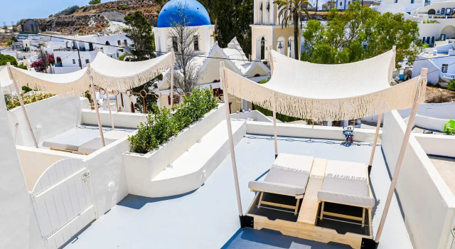 Naos Suites