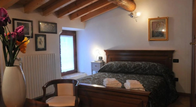 Bed & Breakfast Castello, Забронировать Отель Паденге-суль-Гарда Valtenesi del Garda