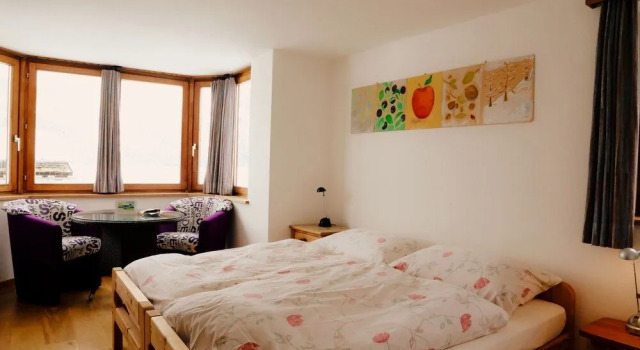 Hotel Ristorante Lagrev, Book Hotel Hoteller i Bregaglia Valley med parkering, Parkering