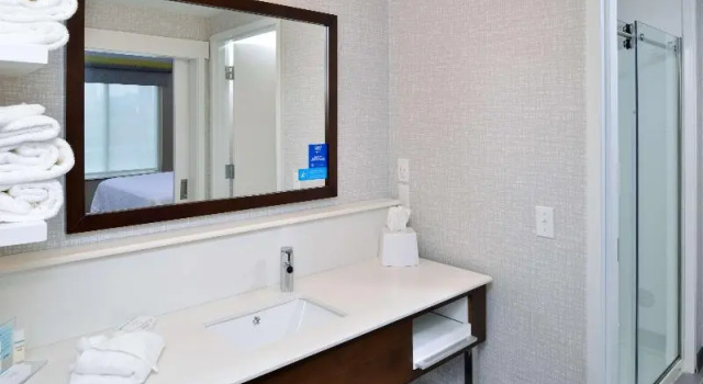 Студия Hampton Inn & Suites Adrian
