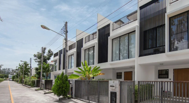 Villa Biak by TropicLook