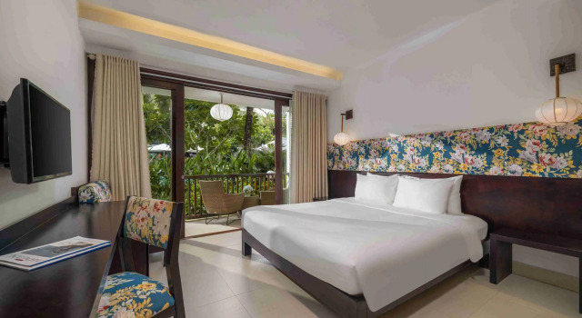 Двухместный номер Deluxe с видом на бассейн Emerald Hoi An Riverside Resort