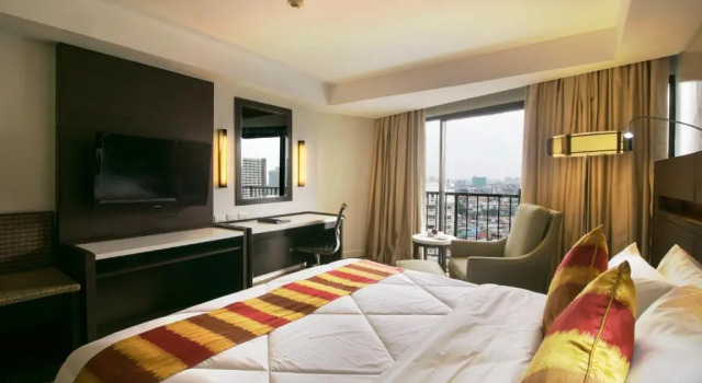 Двухместный номер Deluxe Century Park Hotel