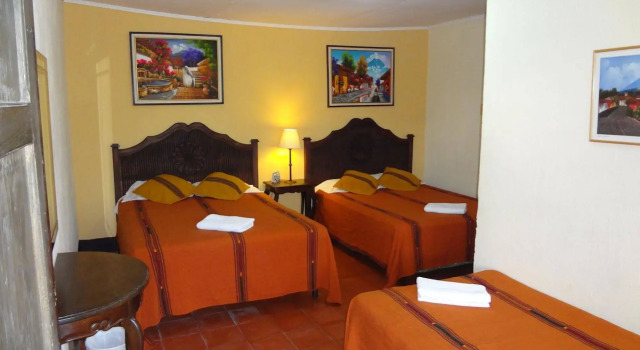 Posada Doña Luisa, Book Guesthouse Hotels in Zacatepeques with Parking, Parking