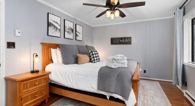 Blackwood Chalet, Book Chalet Sommerhuse i Nellysford, Hytte