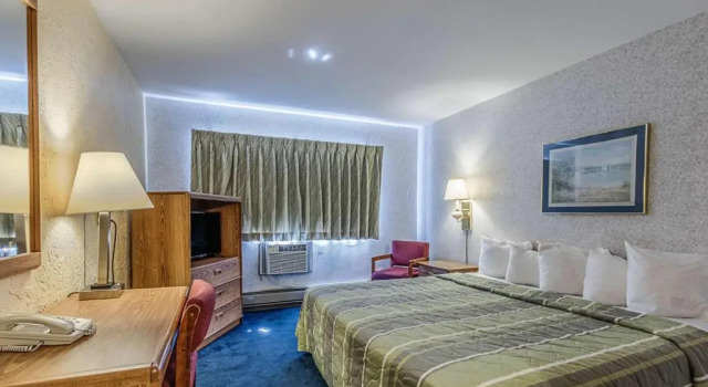 Номер Standard Days Inn by Wyndham La Crosse