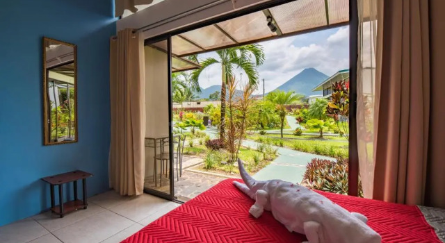 Четырёхместный номер Superior Hotel Secreto La Fortuna