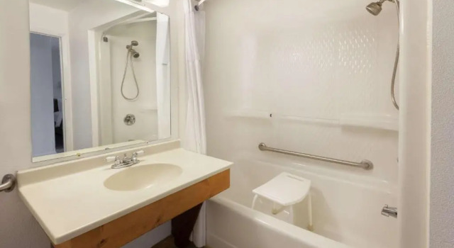 Standard Doppel Zimmer Baymont by Wyndham Manistee