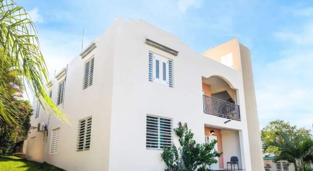 Colinas del Atlantico Vacational House 2nd Floor, Rezervovat Rekreační dům Isabela San Juan