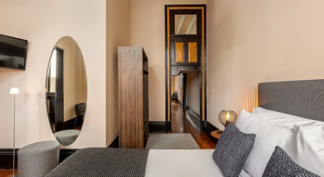 Chic Porto Escape - Spacious & Central, Забронировать Апартаменты/квартира Порту Регион Порту, рядом с Театр Coliseu do Porto