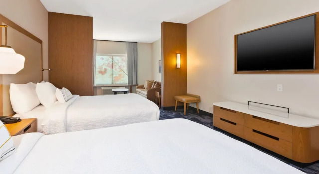 Fairfield Inn & Suites by Marriott Cincinnati Airport South/Florence, Boek Hotel Florence 
