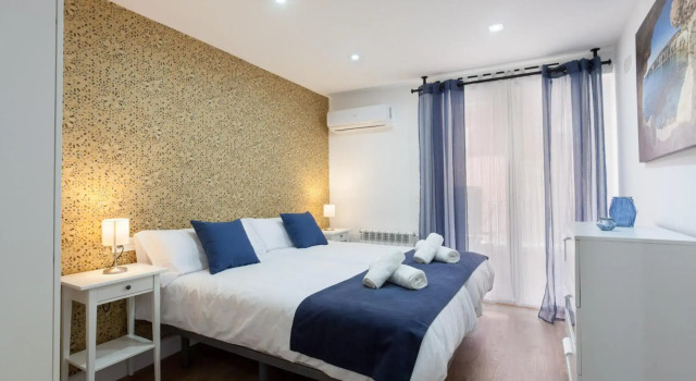 Apartamentos Reina Isabel, Забронировать Апартаменты/квартира Гранада Granada Province, рядом с Городской совет Гранады