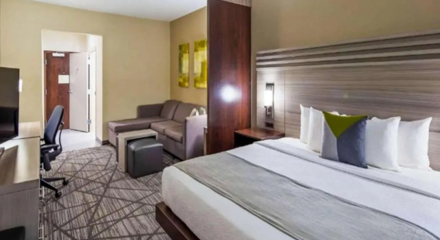 Люкс Comfort Inn & Suites Houston I-45 North - IAH