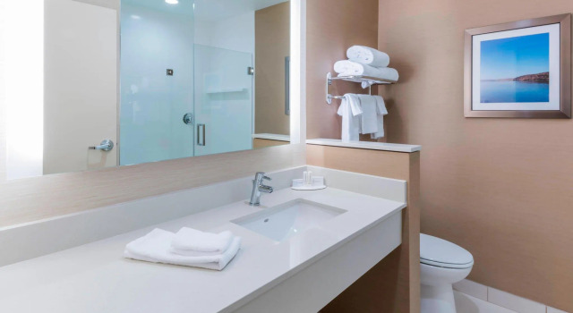 Четырёхместный номер Standard Fairfield Inn & Suites by Marriott Moses Lake