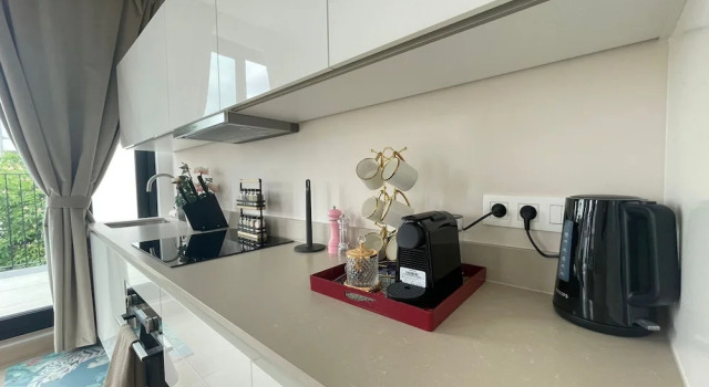 One Lux Stay Near Antwerp Central - 3 Bedroom 1.5 Bathroom, Забронировать Отель Антверпен провинция Антверпен, рядом с Royal Palace Antwerp
