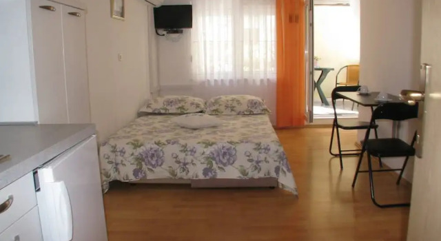 Apartments Goga, Забронировать Апартаменты/квартира Отели Водице с парковкой, рядом с Частный Пляж Отеля «Кристина», Парковка
