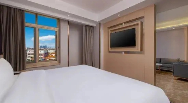 Люкс Deluxe c 1 комнатой Lavande Hotel·Guangzhou Luoxi Xiajiao Metro Station
