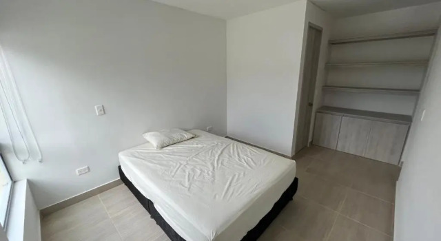 Apartamento con piscina y parqueadero a 7 min del centro