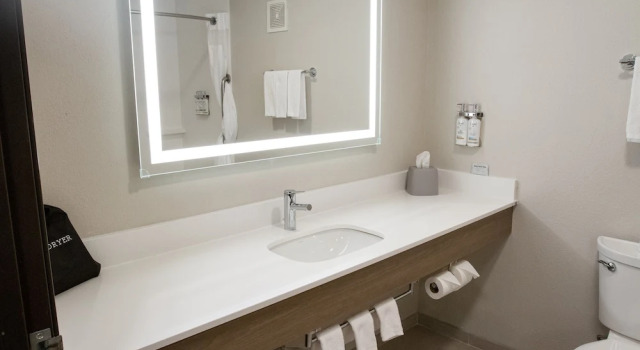 Номер Standard Holiday Inn Express Oneill by IHG