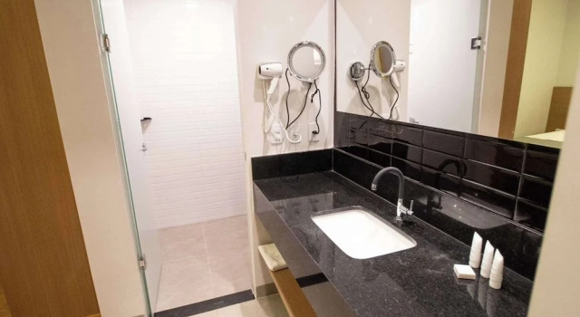 Трёхместный номер Standard ibis Styles Bonito