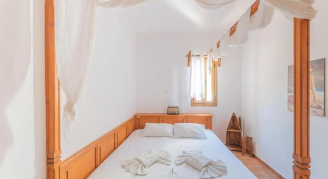 Traditional House Meloi, Prenota Hotel Kampos Patmos