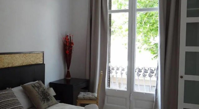 Двухместный номер Standard с балконом Hostal Balkonis