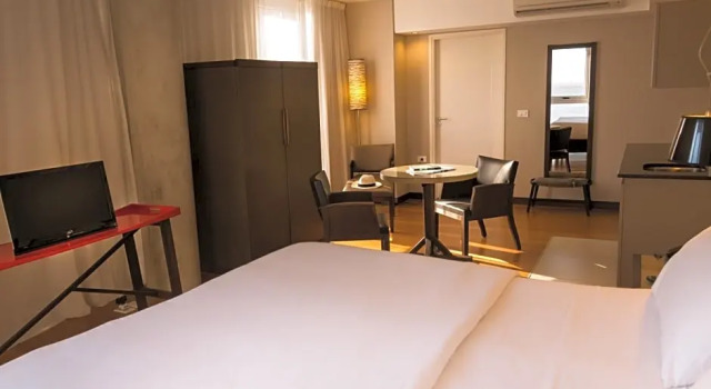 Номер Deluxe AXSUR Design Hotel