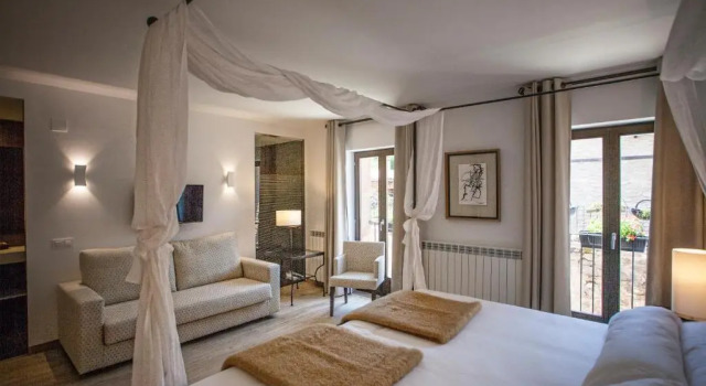 Полулюкс Hotel Pura Vida