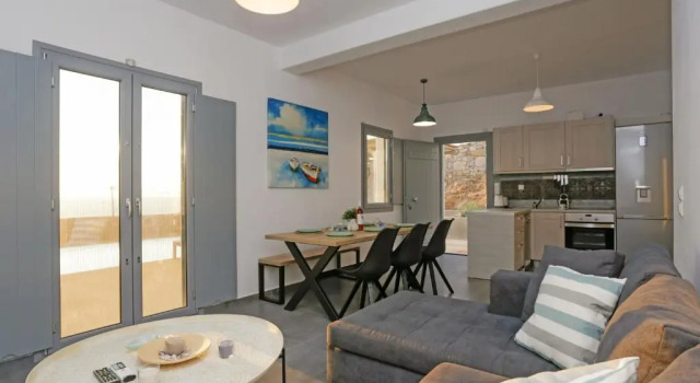Nikoi Villas