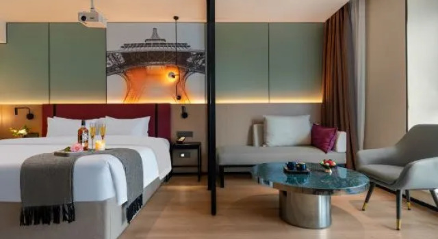 Люкс Libo Hotel (Kunming Tongde Square Jinxing Metro Station)