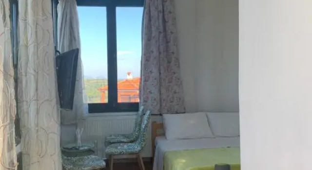 Blue House, Book Hotel Paliouri 