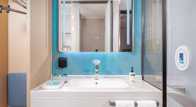 Двухместный номер Standard Holiday Inn Express Changsha Yuhua by IHG